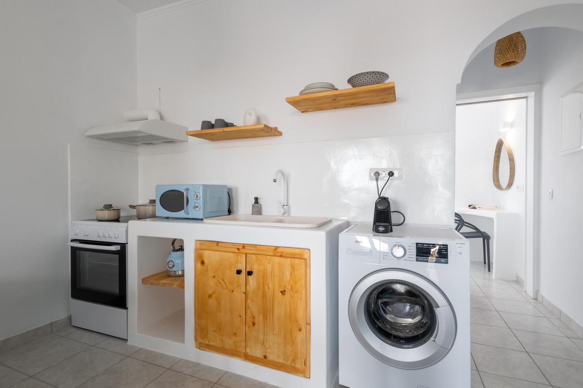Blackrock Suites Karterados  Dış mekan fotoğraf